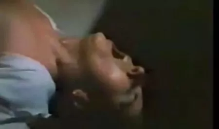 Aren bokep ngemut kontol sampai crot