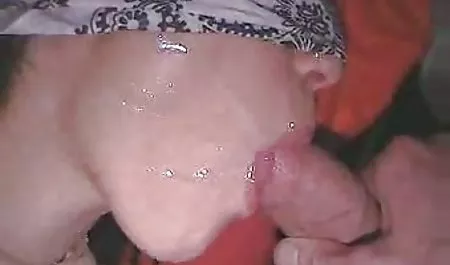 Dolly keras puting ngemut kontol panjang susu dan memek basah terlihat begitu menarik