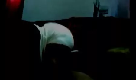 Saya kotor hobi latex pelacur sialan ngemut kontol jumbo bajingan