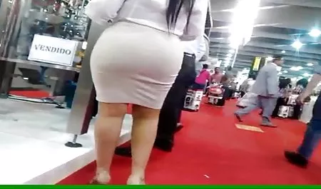 Kelly dan Nina Utara menggedor ngemut kontol sampai muntah setelah mandi