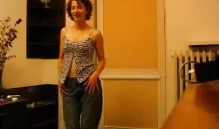 Seks Antar Ras Lesbian ngemut xxx Seks Bertiga