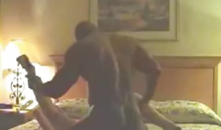Menggoda cewek cantik Dani berjilbab ngemut kontol Arcadia memberikan Oral seks untuk orang asing