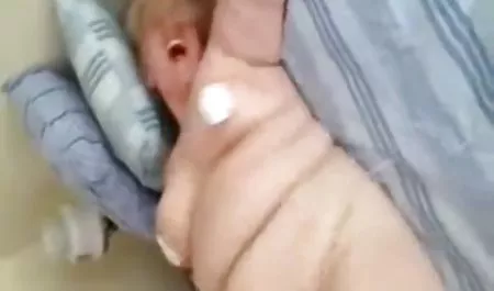 Fuck Buddy Josh Dan Aku! ngemut kontok