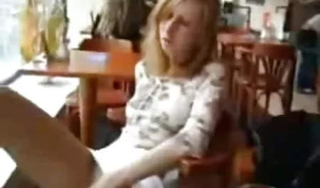 Super Hero Milf Deauxma Pakai Tali Lesbian Pahlawan Alexis ngemut kontol sampai muncrat Golden!